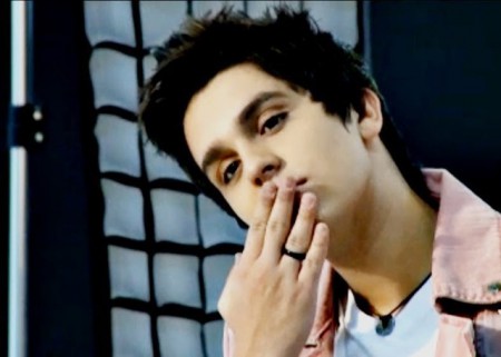 Um Beijo- Luan Santana 